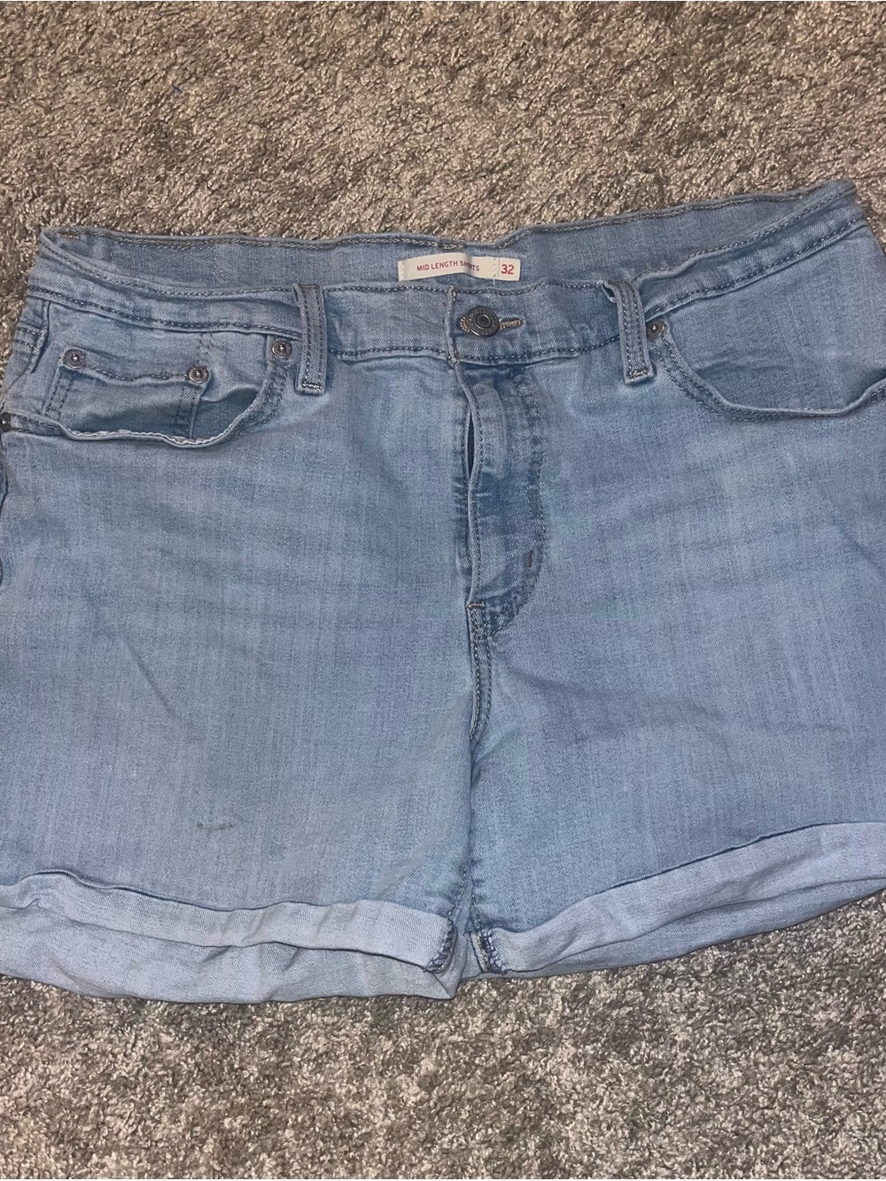 Levi's Light Blue Denim Rolled-Hem Women's Shorts